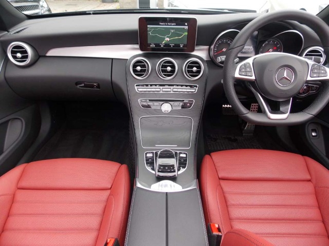 C300_AMG_Conv_Interior.jpg